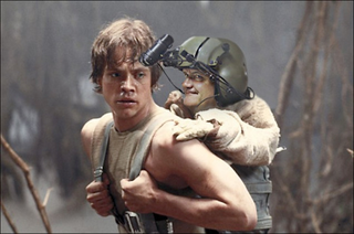 Illustration for article titled Csermanek Yoda miniszterelnök konszolidált interjút adott a pártlapnak
